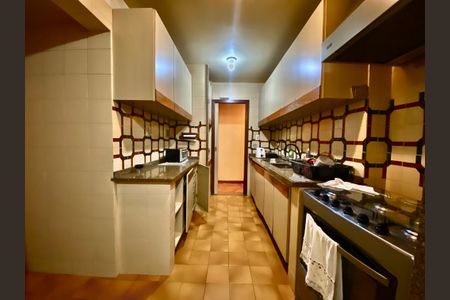 Apartamento à venda com 134m², 3 quartos e sem vagaCozinha