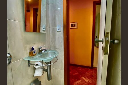 Apartamento à venda com 134m², 3 quartos e sem vagaBanheiro social 2