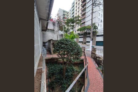 Casa à venda com 260m², 5 quartos e 4 vagasQuintal