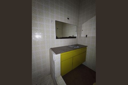 Casa à venda com 260m², 5 quartos e 4 vagasBanheiro 2