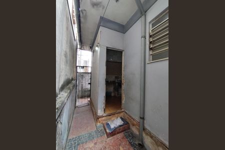 Casa à venda com 260m², 5 quartos e 4 vagasQuintal