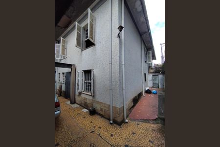 Casa à venda com 260m², 5 quartos e 4 vagasQuintal