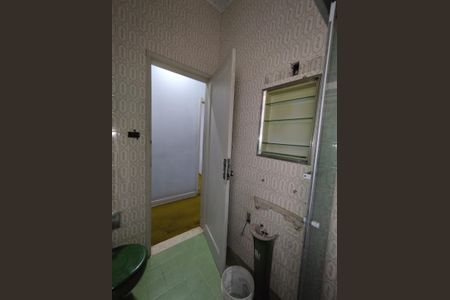 Casa à venda com 260m², 5 quartos e 4 vagasBanheiro 