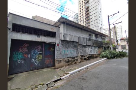 Casa à venda com 260m², 5 quartos e 4 vagasFachada