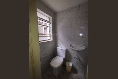 Casa à venda com 260m², 5 quartos e 4 vagasBanheiro 