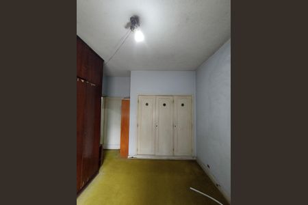 Casa à venda com 260m², 5 quartos e 4 vagasQuarto 2