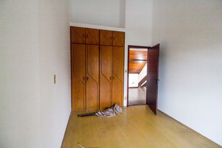 Casa de condomínio para alugar com 300m², 3 quartos e 4 vagasQuarto 2