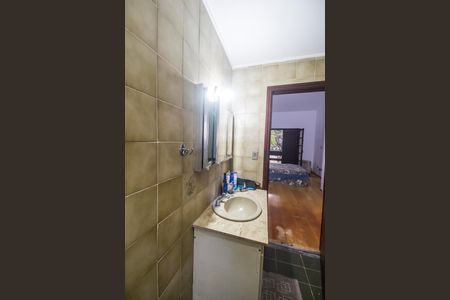 Casa de condomínio para alugar com 300m², 3 quartos e 4 vagasBanheiro da Suíte