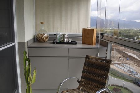 Apartamento à venda com 68m², 2 quartos e 1 vagaVaranda