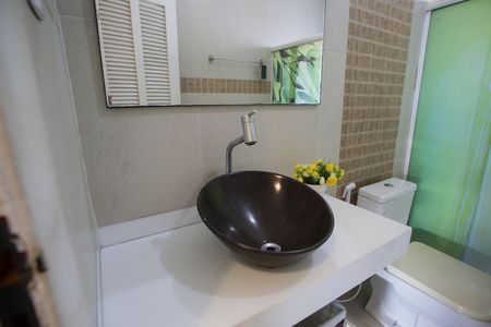 Casa para alugar com 90m², 2 quartos e 1 vaga Casa para alugar com 90m², 2 quartos e 1 vagaBanheiro