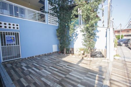Casa para alugar com 90m², 2 quartos e 1 vaga Casa para alugar com 90m², 2 quartos e 1 vagaFachada