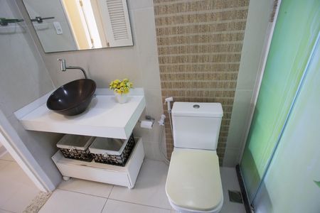 Casa para alugar com 90m², 2 quartos e 1 vaga Casa para alugar com 90m², 2 quartos e 1 vagaBanheiro