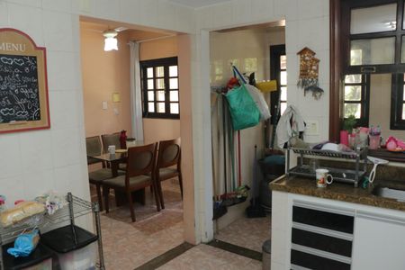 Casa de condomínio para alugar com 160m², 3 quartos e 2 vagasSala/Cozinha
