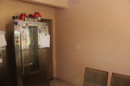 Casa de condomínio para alugar com 160m², 3 quartos e 2 vagasSala/Cozinha