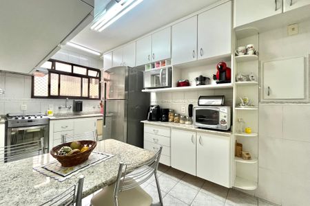Apartamento à venda com 86m², 3 quartos e 2 vagasCozinha