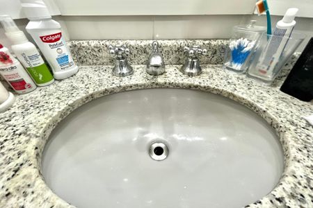 Apartamento à venda com 86m², 3 quartos e 2 vagasBanheiro da Suíte