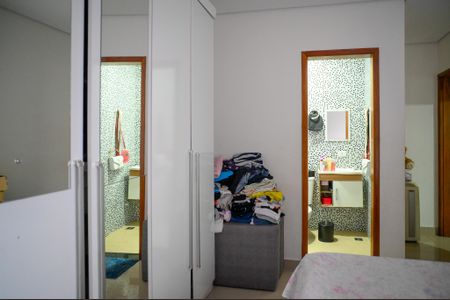 Casa à venda com 315m², 7 quartos e 2 vagasCasa 5 - Quarto 2