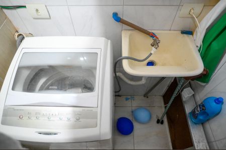 Casa à venda com 315m², 7 quartos e 2 vagasCasa 1 - Área de serviço