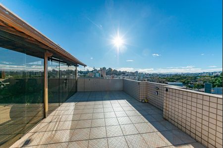 Apartamento à venda com 282m², 5 quartos e 2 vagas Apartamento à venda com 282m², 5 quartos e 2 vagasVaranda gourmet