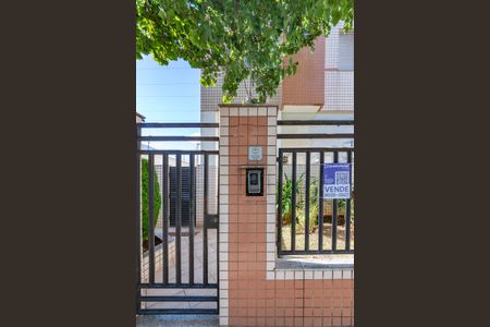 Apartamento à venda com 282m², 5 quartos e 2 vagas Apartamento à venda com 282m², 5 quartos e 2 vagasplaca instalada em 04/07/2025 com o código DUXZ-507