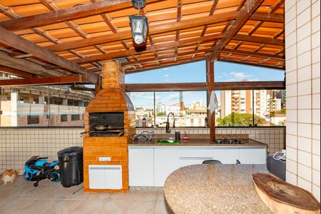 Apartamento à venda com 282m², 5 quartos e 2 vagas Apartamento à venda com 282m², 5 quartos e 2 vagasVaranda gourmet