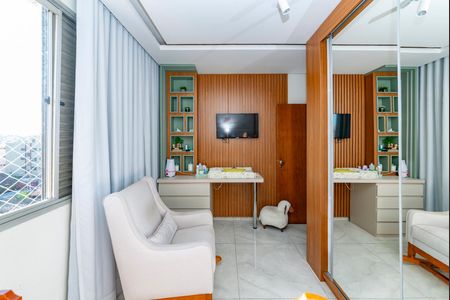 Apartamento à venda com 282m², 5 quartos e 2 vagas Apartamento à venda com 282m², 5 quartos e 2 vagasQuarto 2