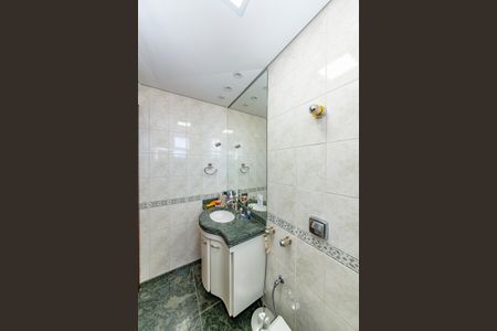 Apartamento à venda com 282m², 5 quartos e 2 vagas Apartamento à venda com 282m², 5 quartos e 2 vagasBanheiro da Suíte