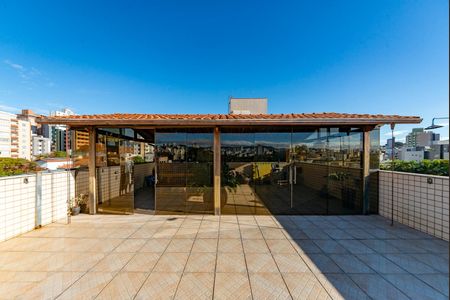 Apartamento à venda com 282m², 5 quartos e 2 vagas Apartamento à venda com 282m², 5 quartos e 2 vagasVaranda gourmet