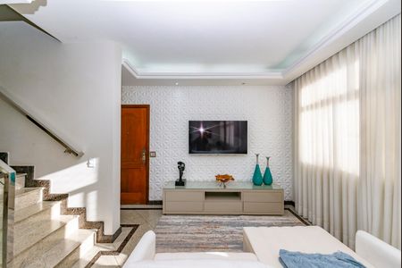 Apartamento à venda com 282m², 5 quartos e 2 vagas Apartamento à venda com 282m², 5 quartos e 2 vagasSala 1