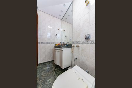 Apartamento à venda com 282m², 5 quartos e 2 vagas Apartamento à venda com 282m², 5 quartos e 2 vagasBanheiro da Suíte