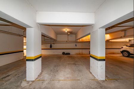 Apartamento à venda com 282m², 5 quartos e 2 vagas Apartamento à venda com 282m², 5 quartos e 2 vagasGaragem