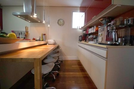 Apartamento à venda com 277m², 4 quartos e 4 vagasCozinha