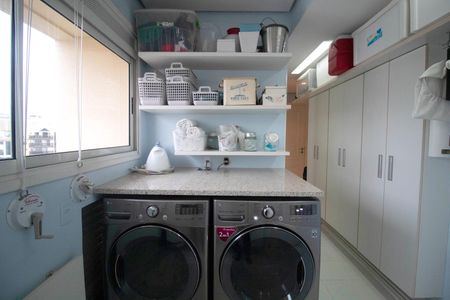 Apartamento à venda com 277m², 4 quartos e 4 vagasÁrea de serviço