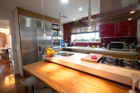 Apartamento à venda com 277m², 4 quartos e 4 vagasCozinha