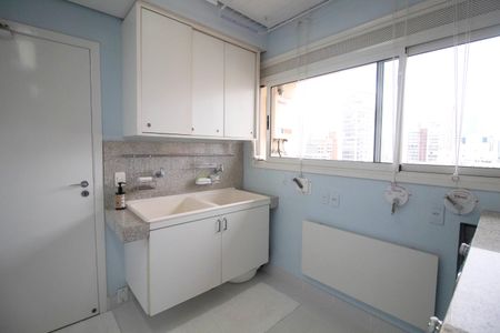 Apartamento à venda com 277m², 4 quartos e 4 vagasÁrea de serviço