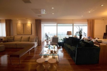 Apartamento à venda com 277m², 4 quartos e 4 vagasSala