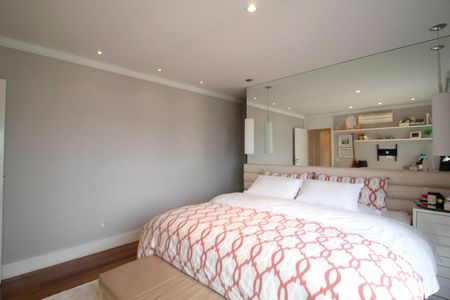 Apartamento à venda com 277m², 4 quartos e 4 vagasSuíte 1