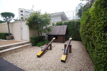 Apartamento à venda com 277m², 4 quartos e 4 vagasÁrea comum - Playground