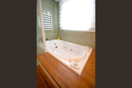 Apartamento à venda com 277m², 4 quartos e 4 vagasBanheiro da Suíte 1