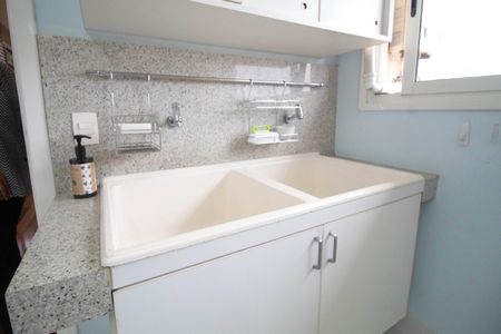 Apartamento à venda com 277m², 4 quartos e 4 vagasBanheiro de Serviço