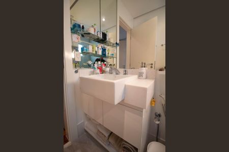 Apartamento à venda com 277m², 4 quartos e 4 vagasBanheiro da Suíte 3