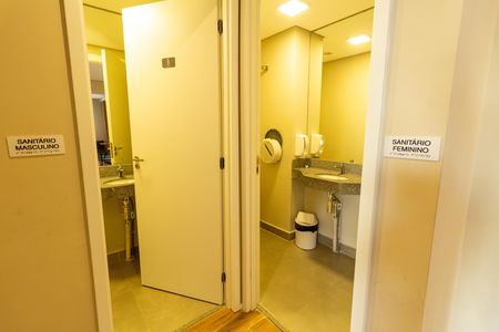 Apartamento para alugar com 30m², 1 quarto e sem vaga Apartamento para alugar com 30m², 1 quarto e sem vagaÁrea comum - Salão de festas