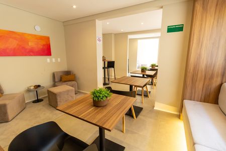 Apartamento para alugar com 30m², 1 quarto e sem vaga Apartamento para alugar com 30m², 1 quarto e sem vagaÁrea comum - Salão de festas