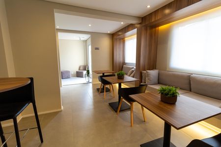 Apartamento para alugar com 30m², 1 quarto e sem vaga Apartamento para alugar com 30m², 1 quarto e sem vagaÁrea comum - Salão de festas