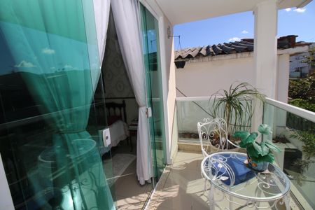 Casa à venda com 150m², 3 quartos e 1 vagaTerraço