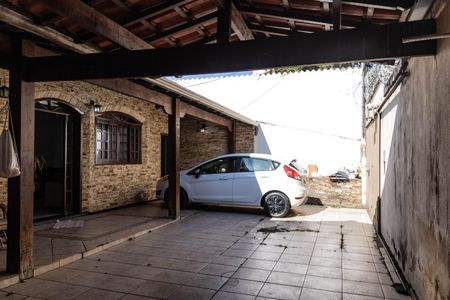 Casa à venda com 277m², 3 quartos e 2 vagas Casa à venda com 277m², 3 quartos e 2 vagasGaragem