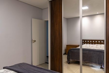 Casa à venda com 277m², 3 quartos e 2 vagas Casa à venda com 277m², 3 quartos e 2 vagasSuíte