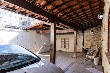 Casa à venda com 277m², 3 quartos e 2 vagas Casa à venda com 277m², 3 quartos e 2 vagasGaragem