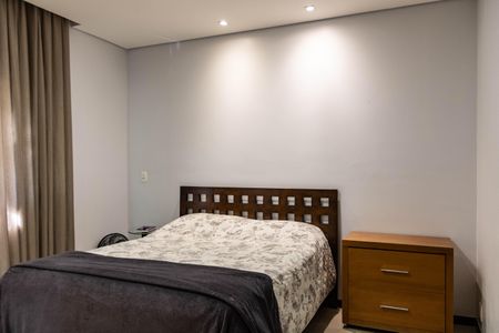 Casa à venda com 277m², 3 quartos e 2 vagas Casa à venda com 277m², 3 quartos e 2 vagasSuíte