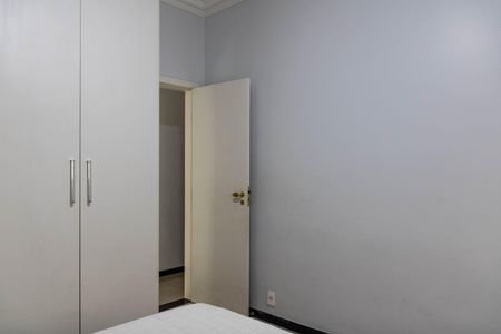 Casa à venda com 277m², 3 quartos e 2 vagas Casa à venda com 277m², 3 quartos e 2 vagasQuarto 2